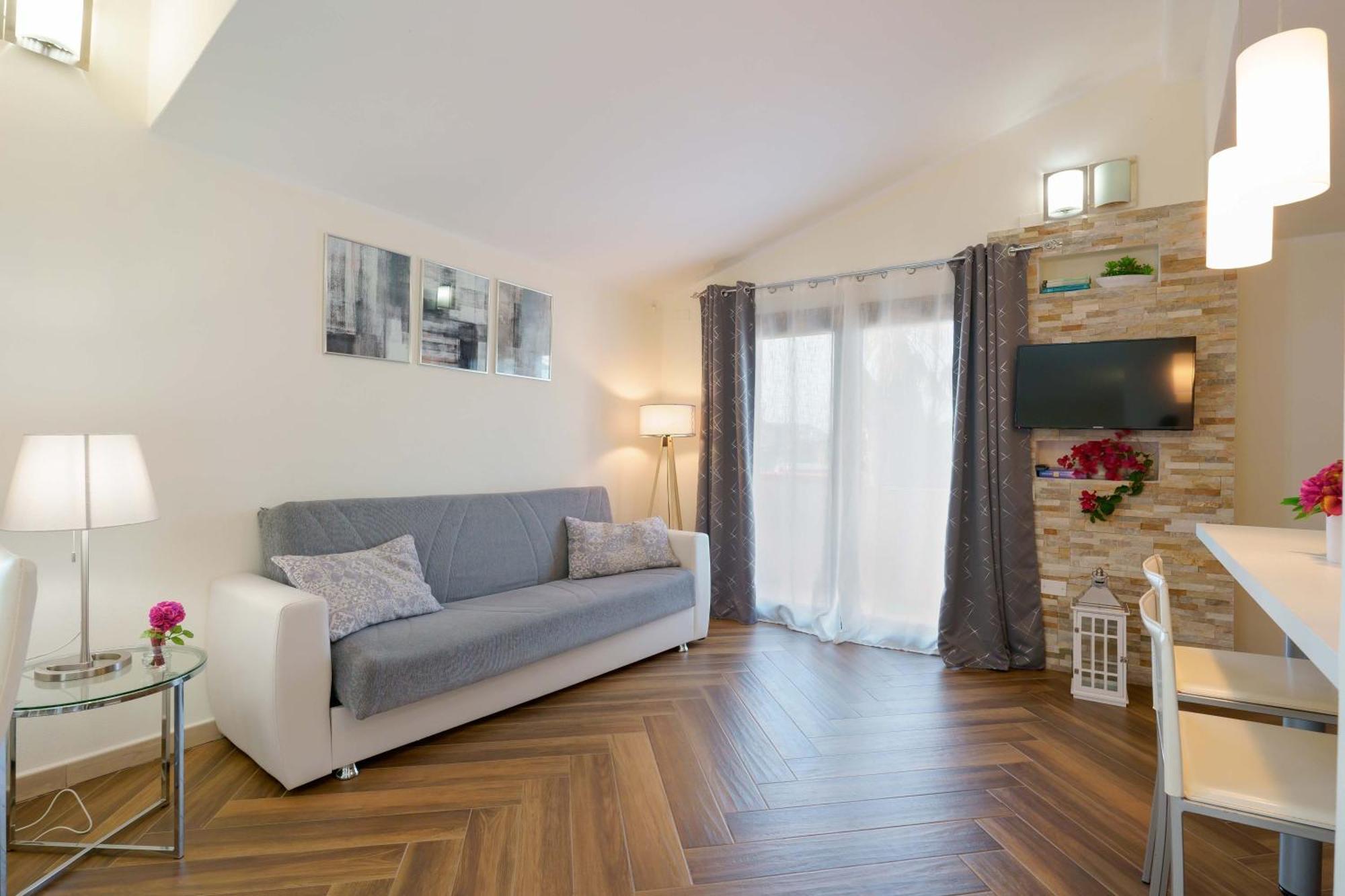 Exclusive Use Swimming Pool Available From June To September Cagliari Extérieur photo
