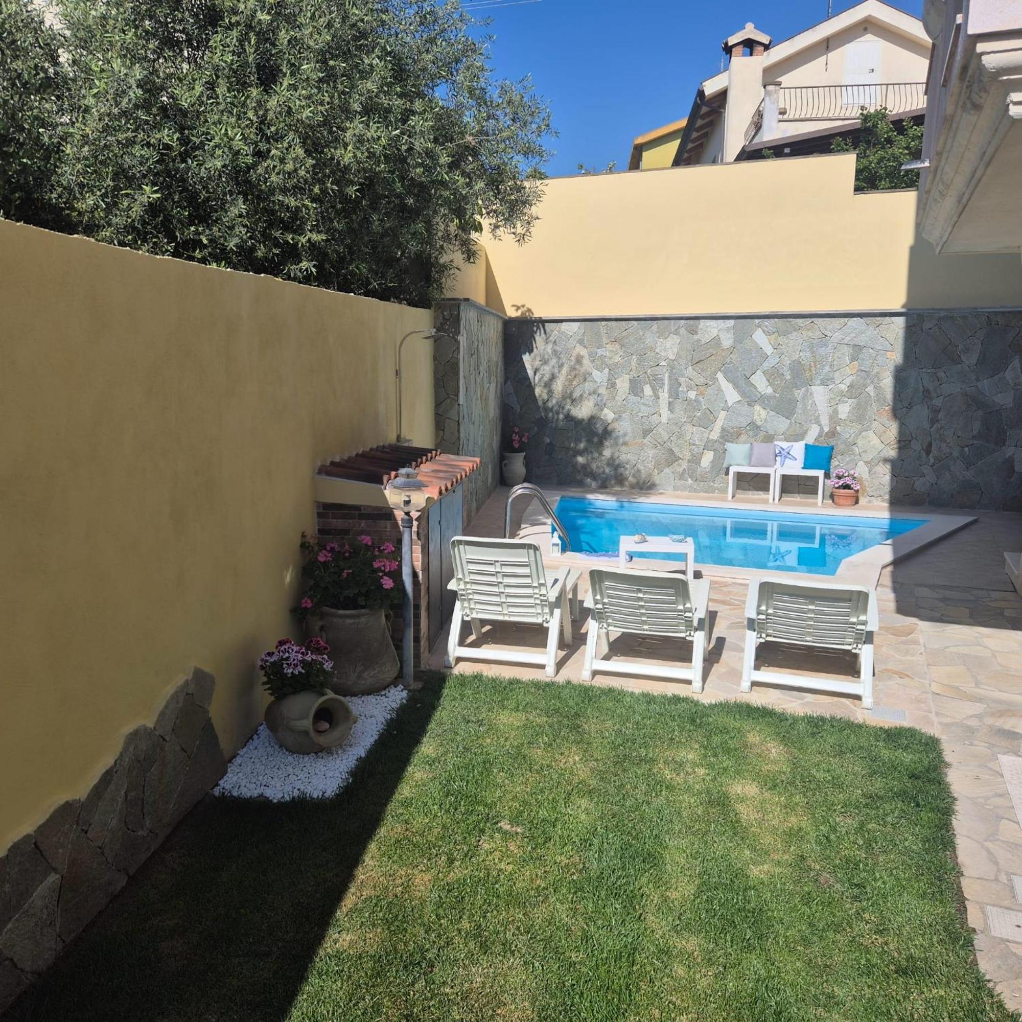 Exclusive Use Swimming Pool Available From June To September Cagliari Extérieur photo