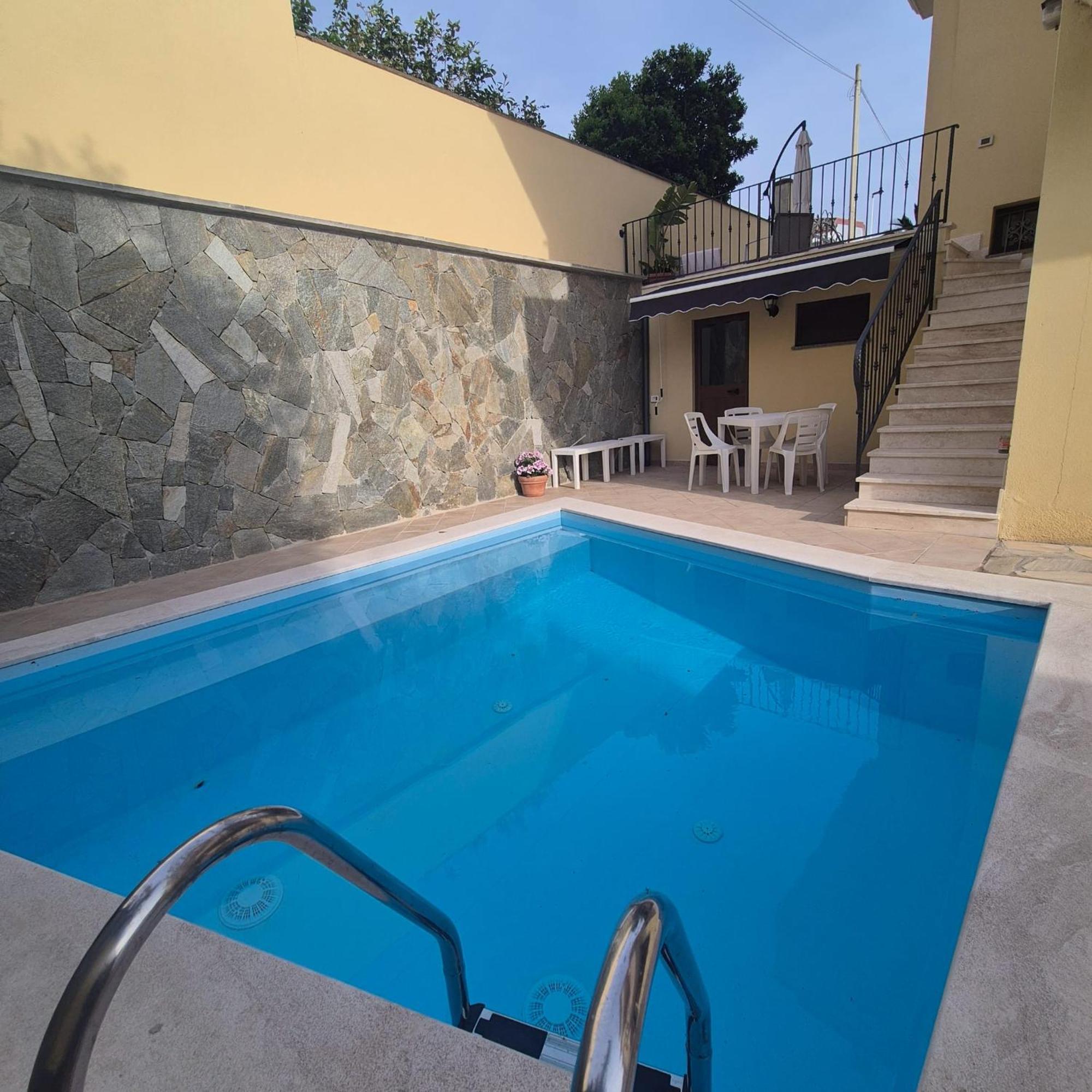 Exclusive Use Swimming Pool Available From June To September Cagliari Extérieur photo