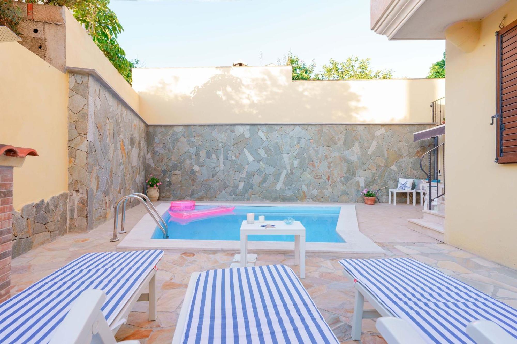 Exclusive Use Swimming Pool Available From June To September Cagliari Extérieur photo